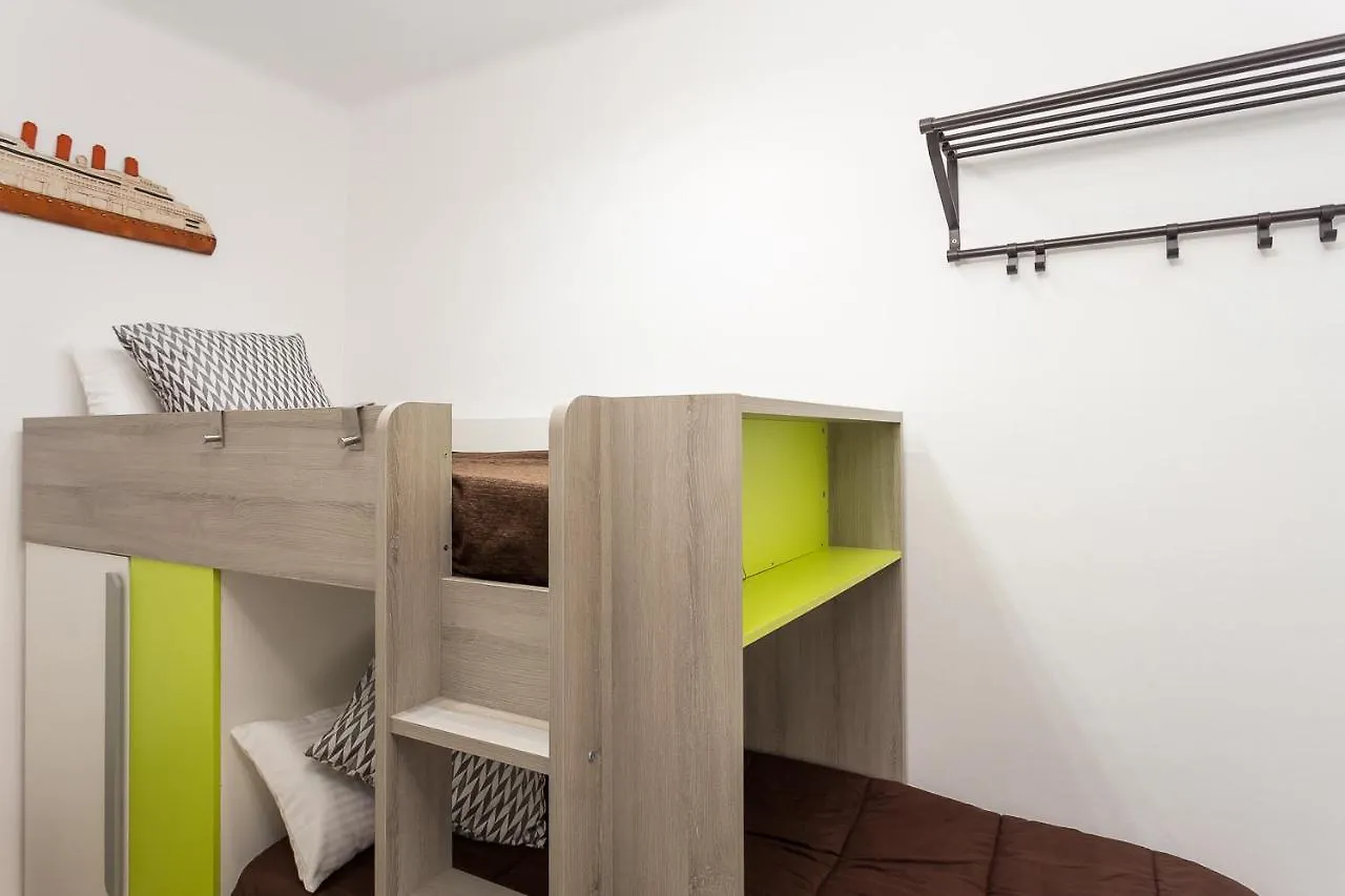 Apartamento Sagrada Familia Butterfly Barcelona 0*,